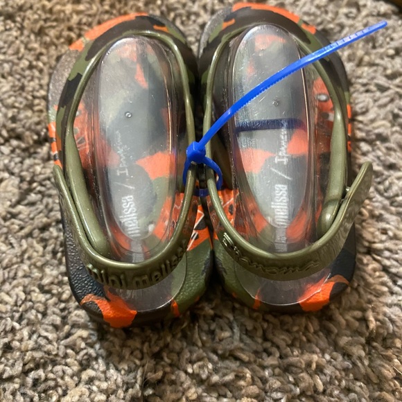 Mini Melissa sandals size 6. NEW never worn - Picture 3 of 3